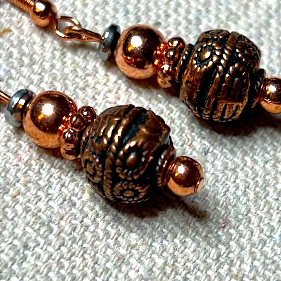 Hematite & Rose Gold Decorative Earrings. - Picture 2 of 3